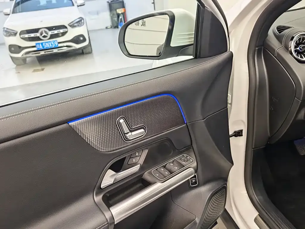 Mercedes-Benz GLA 2023 из CN, фото 7
