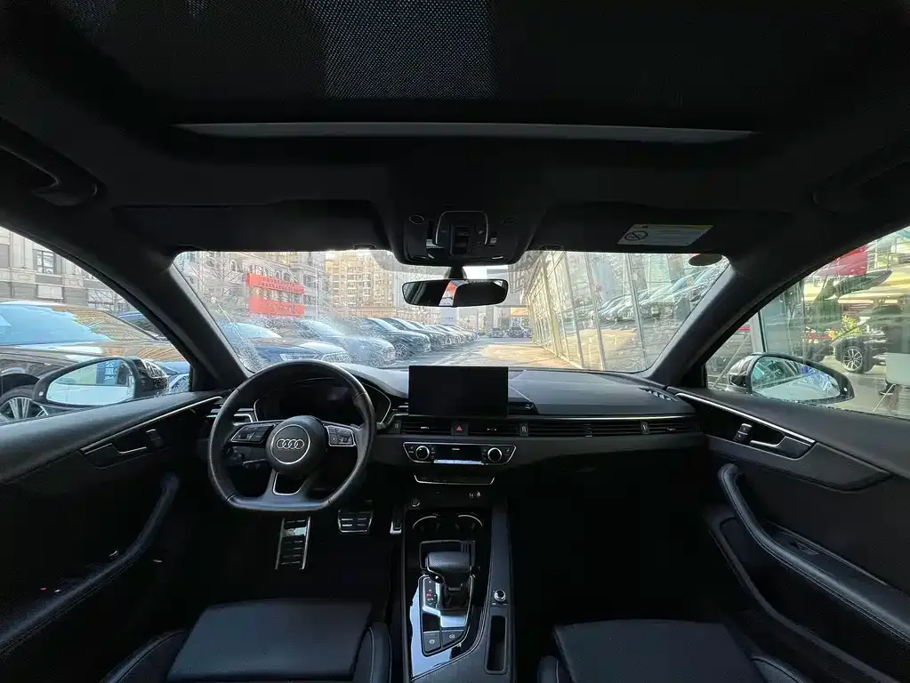 Audi A4L 2024 из CN, фото 5