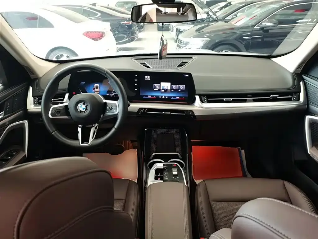 BMW X1 2024 из CN, фото 8