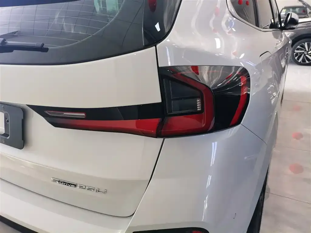 BMW X1 2024 из CN, фото 3
