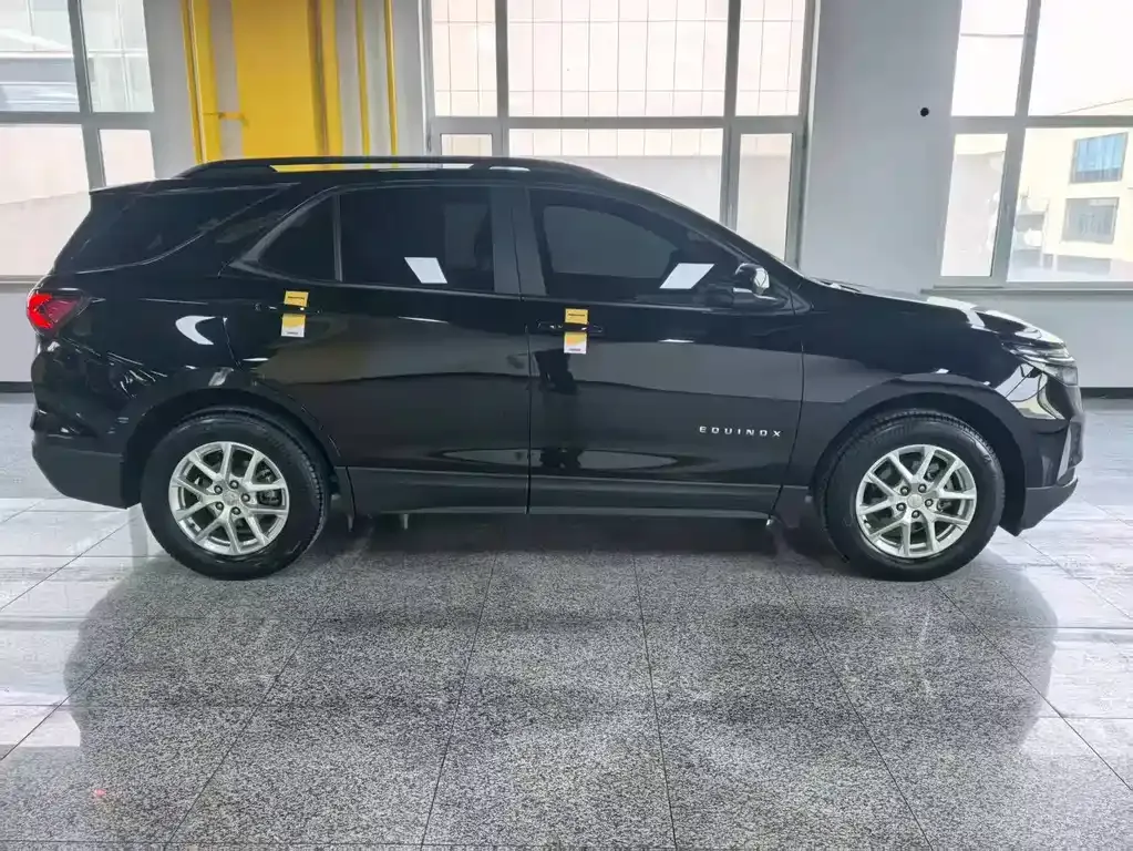 Chevrolet Equinox 2022 из CN, фото 4