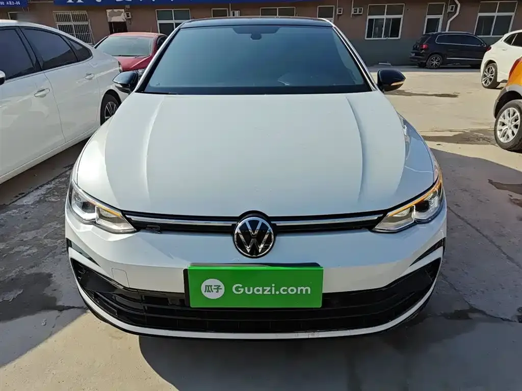 Volkswagen Golf 2023 из CN, фото 8