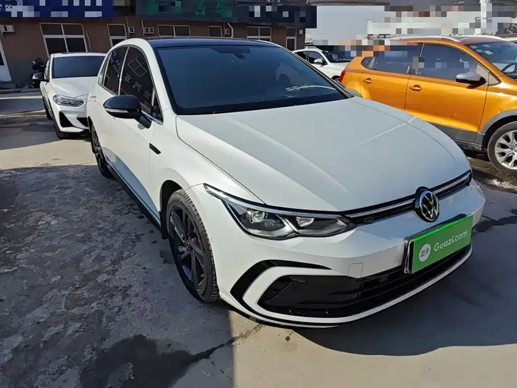 Volkswagen Golf 2023 из CN, фото 6