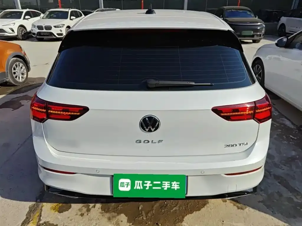 Volkswagen Golf 2023 из CN, фото 7