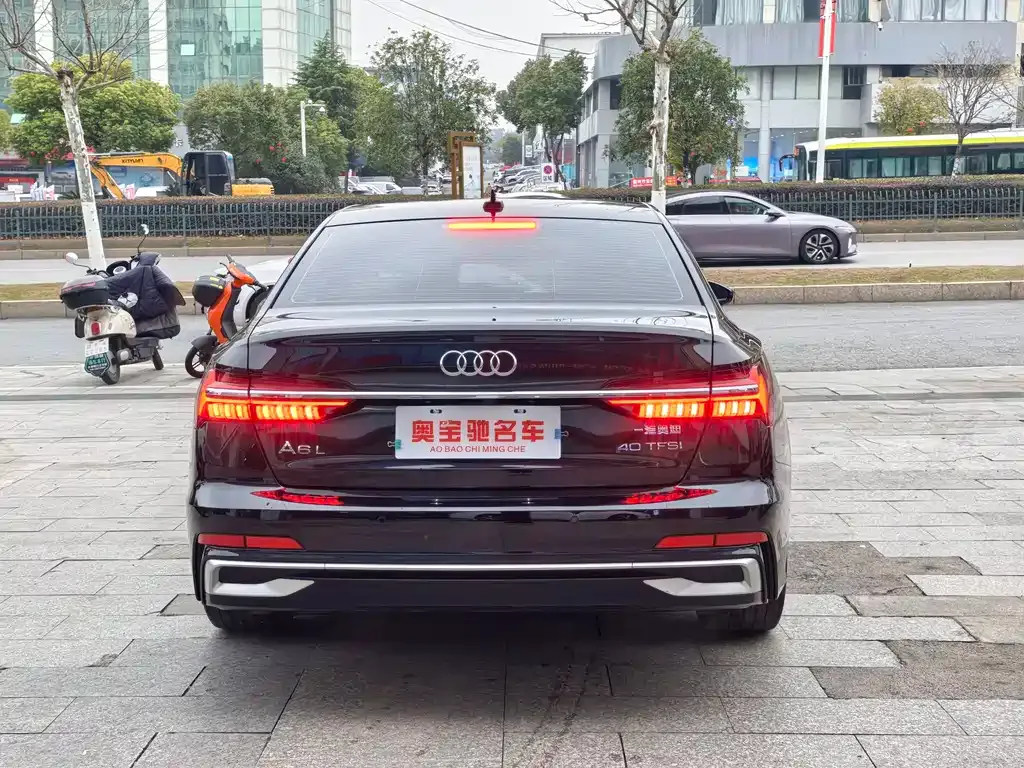 Audi A6L 2023 из CN, фото 10