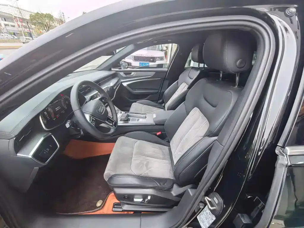 Audi A6L 2023 из CN, фото 3