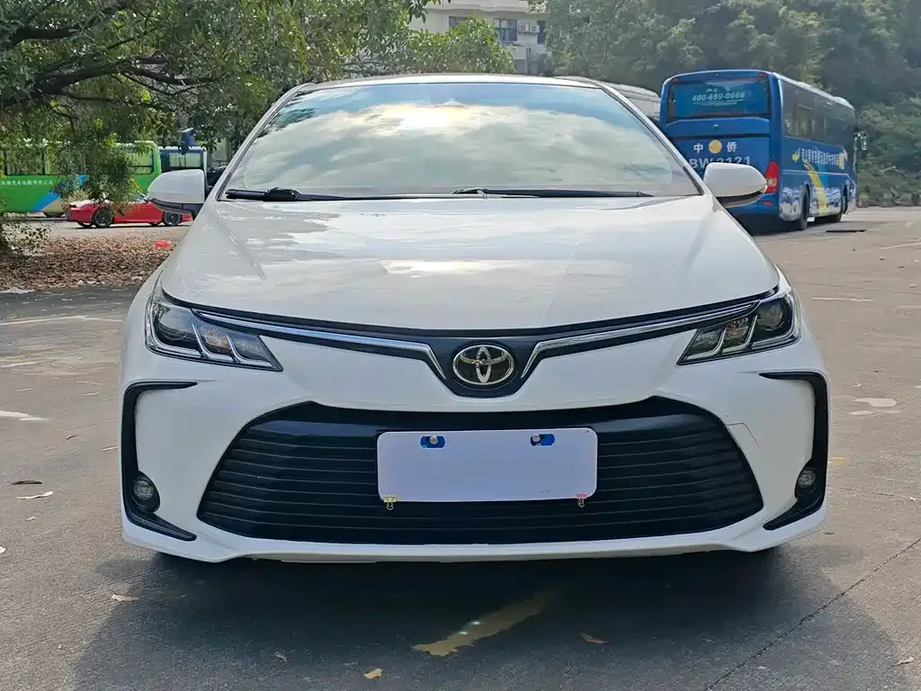 Toyota Corolla 2022 из CN, фото 8