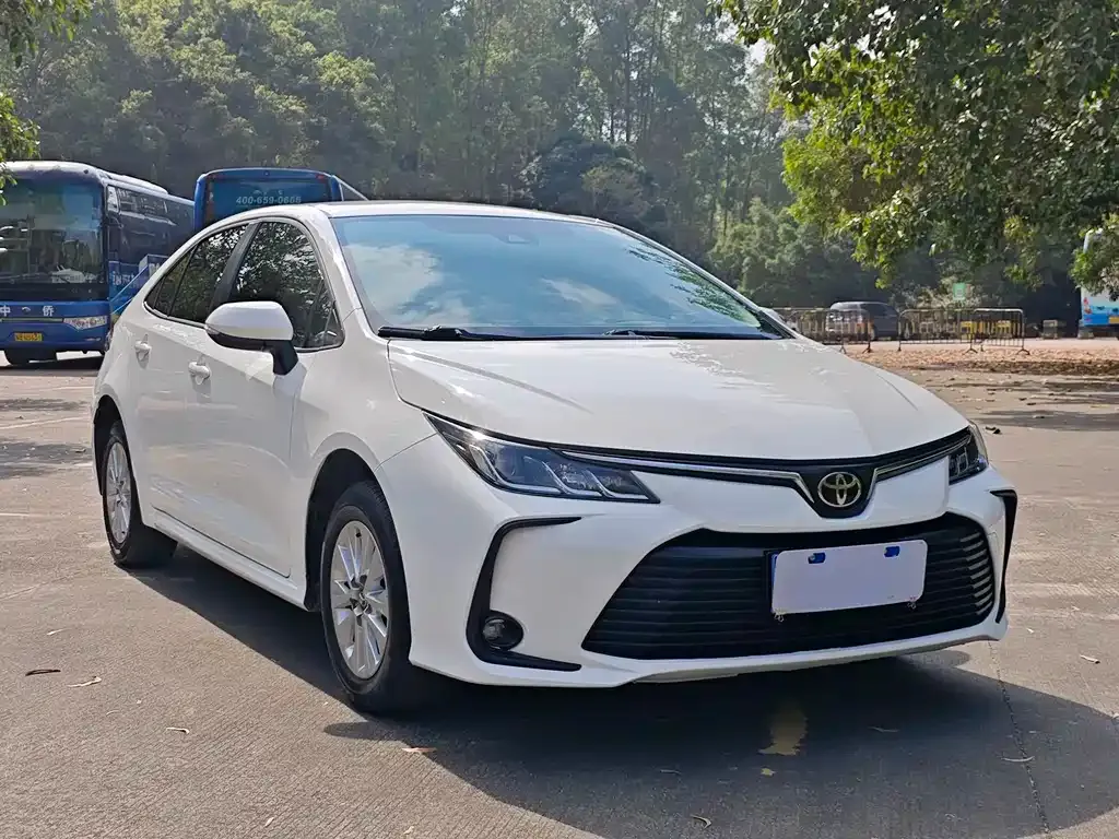 Toyota Corolla 2022 из CN, фото 7