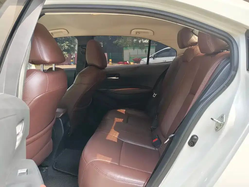 Toyota Corolla 2022 из CN, фото 3