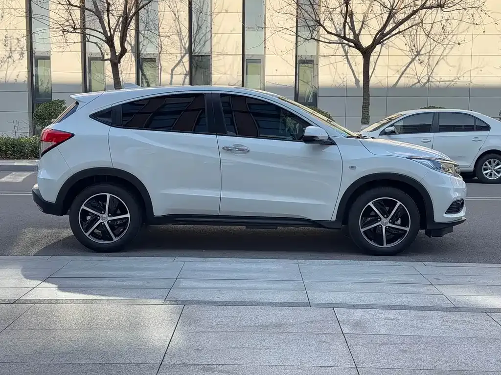Honda Vezel 2022 из CN, фото 4