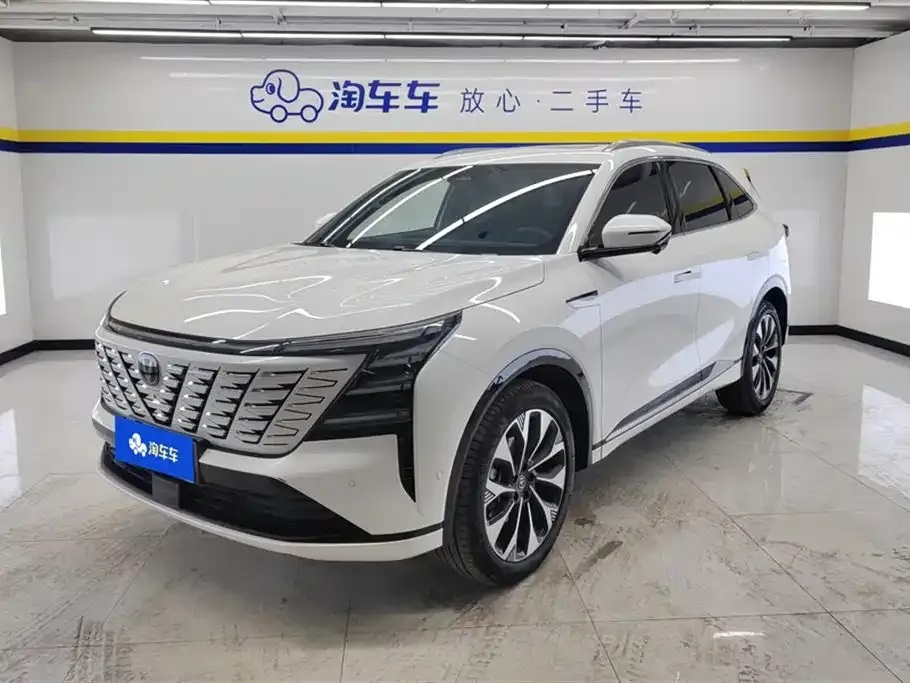 Changan CS75PLUS — фото 1