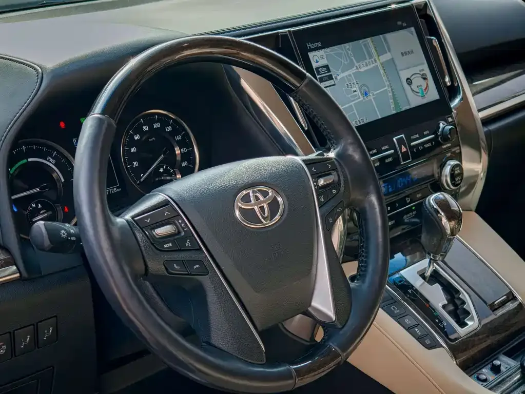 Toyota Vellfire 2021 из CN, фото 7