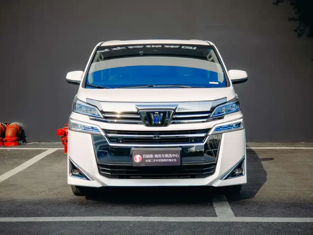 Toyota Vellfire 2021 из CN, фото 2