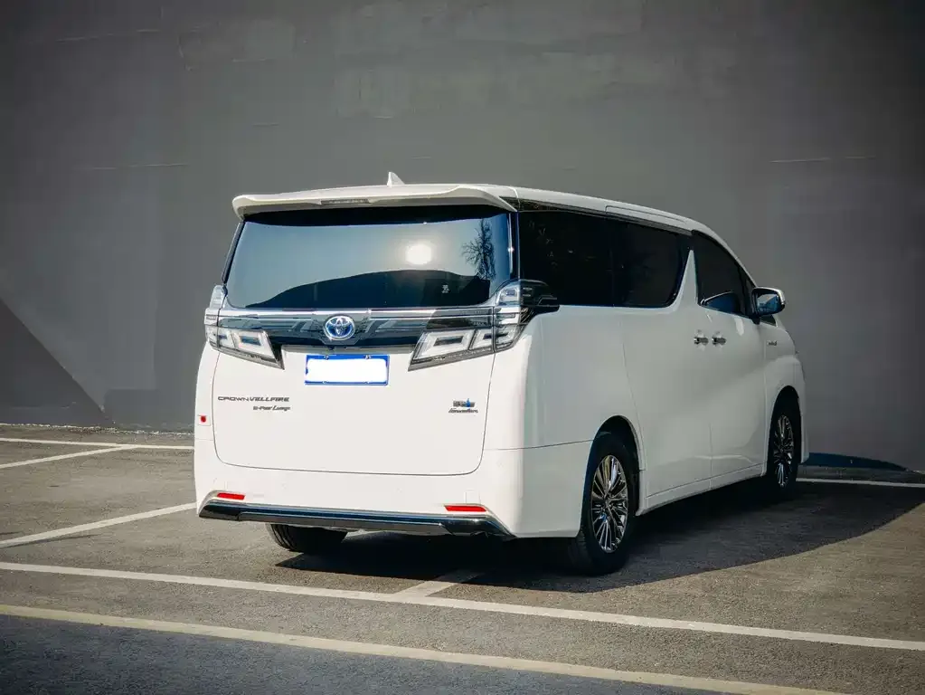 Toyota Vellfire 2021 из CN, фото 5