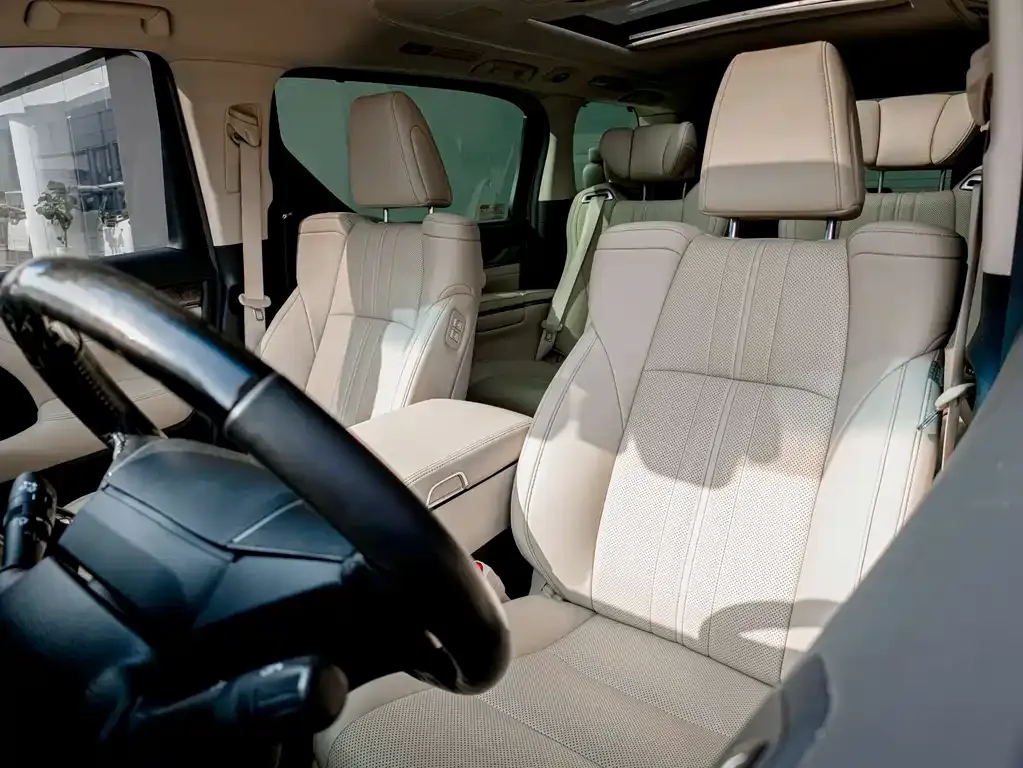 Toyota Vellfire 2021 из CN, фото 10
