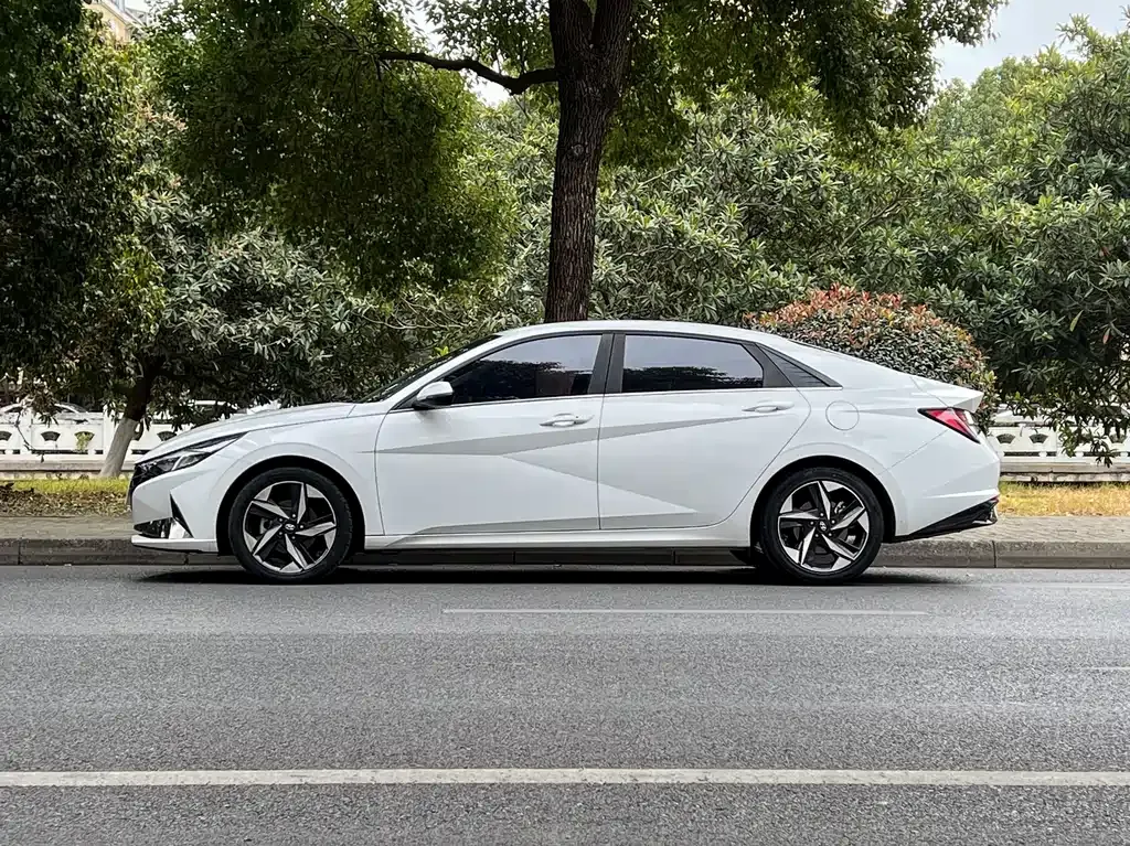 Hyundai Elantra 2021 из CN, фото 5