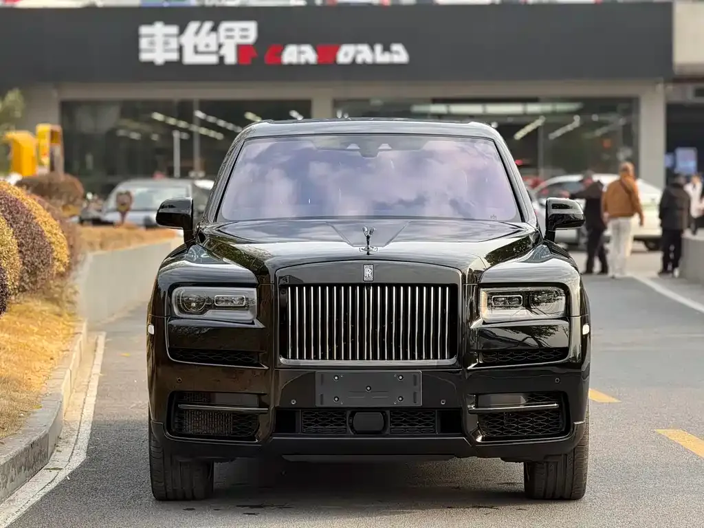 Rolls-Royce Cullinan 2024 из CN, фото 3