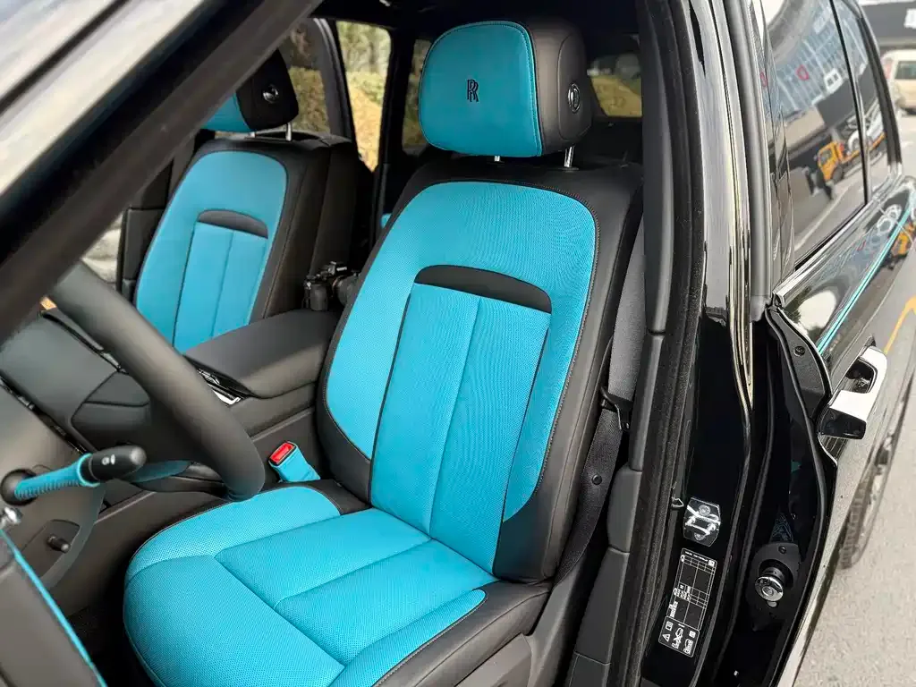Rolls-Royce Cullinan 2024 из CN, фото 7