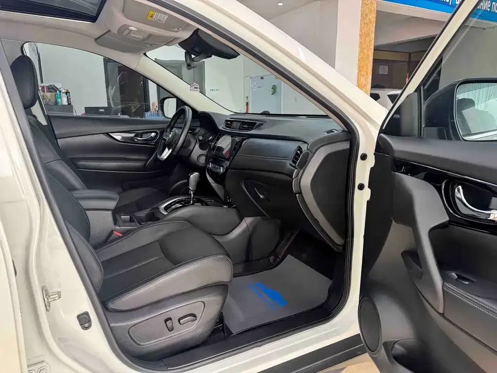 Nissan X-Trail 2022 из CN, фото 4