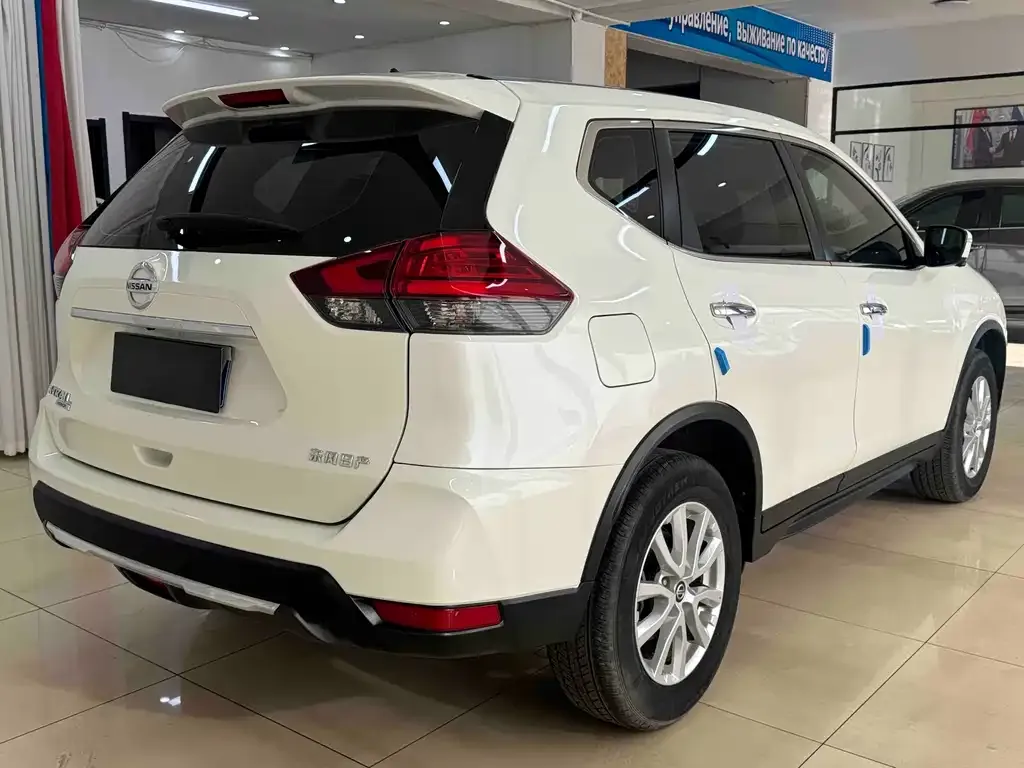 Nissan X-Trail 2022 из CN, фото 3