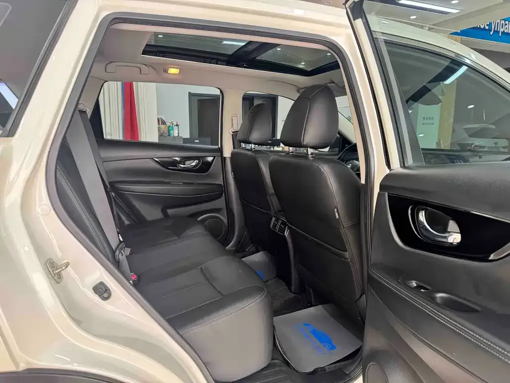 Nissan X-Trail 2022 из CN, фото 5
