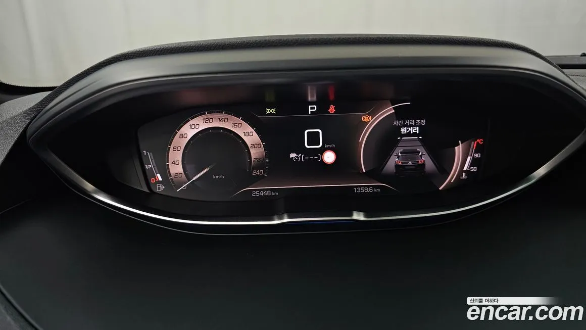 Peugeot 5008 2024 из KR, фото 4