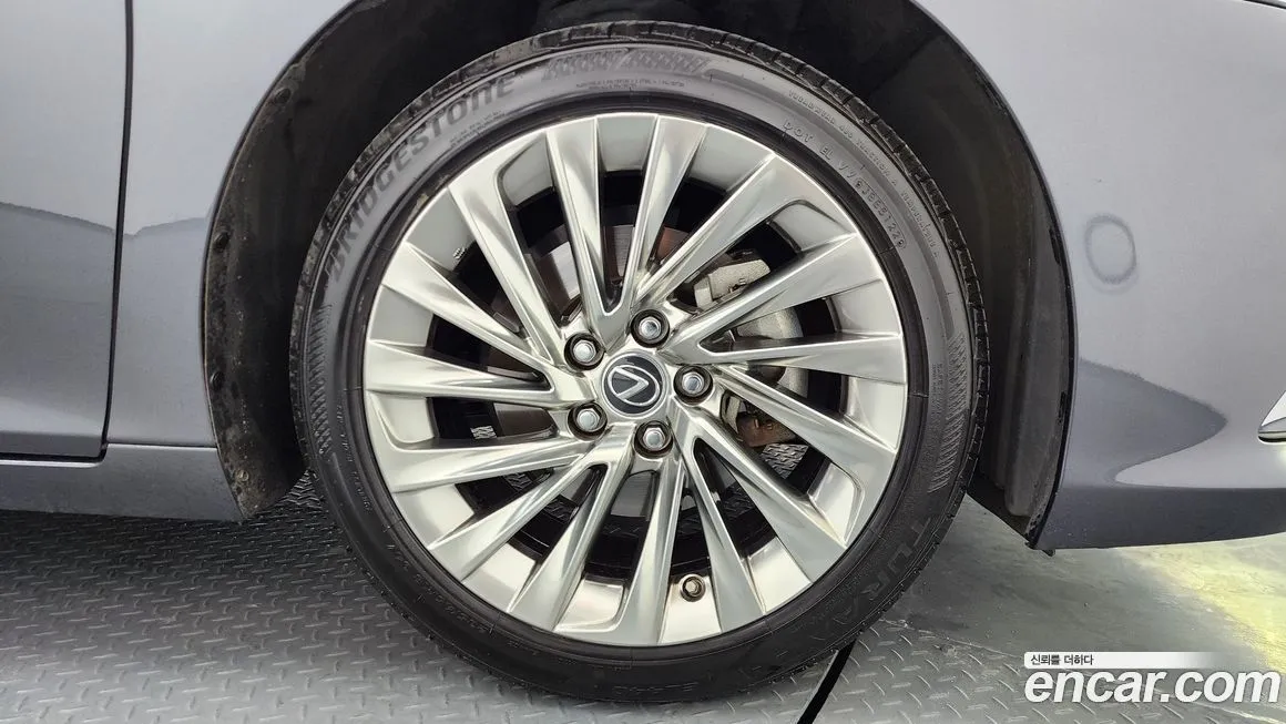 Lexus ES 2023 из KR, фото 5
