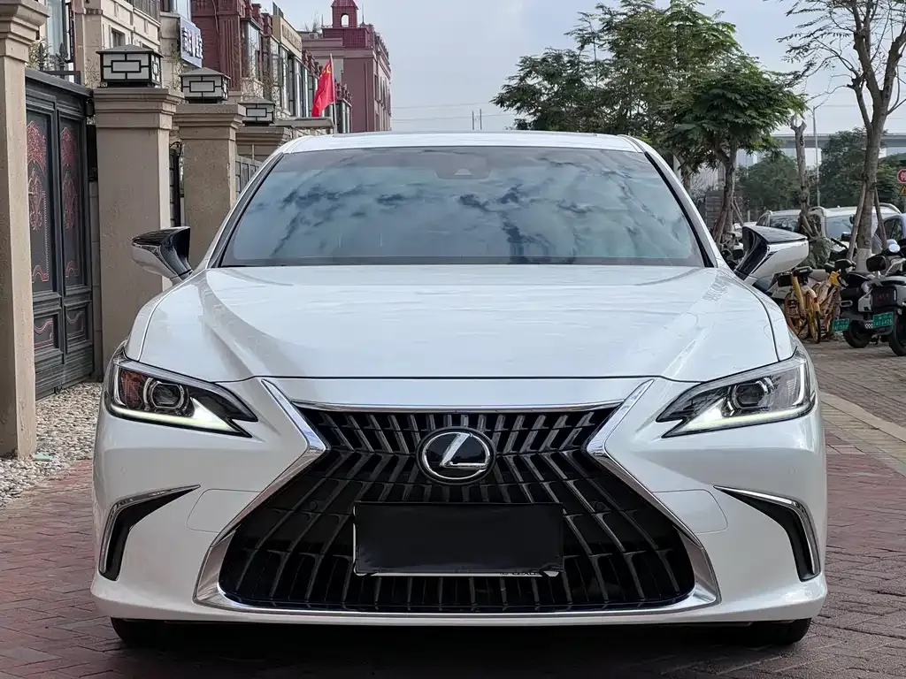 Lexus ES 2022 из CN, фото 8