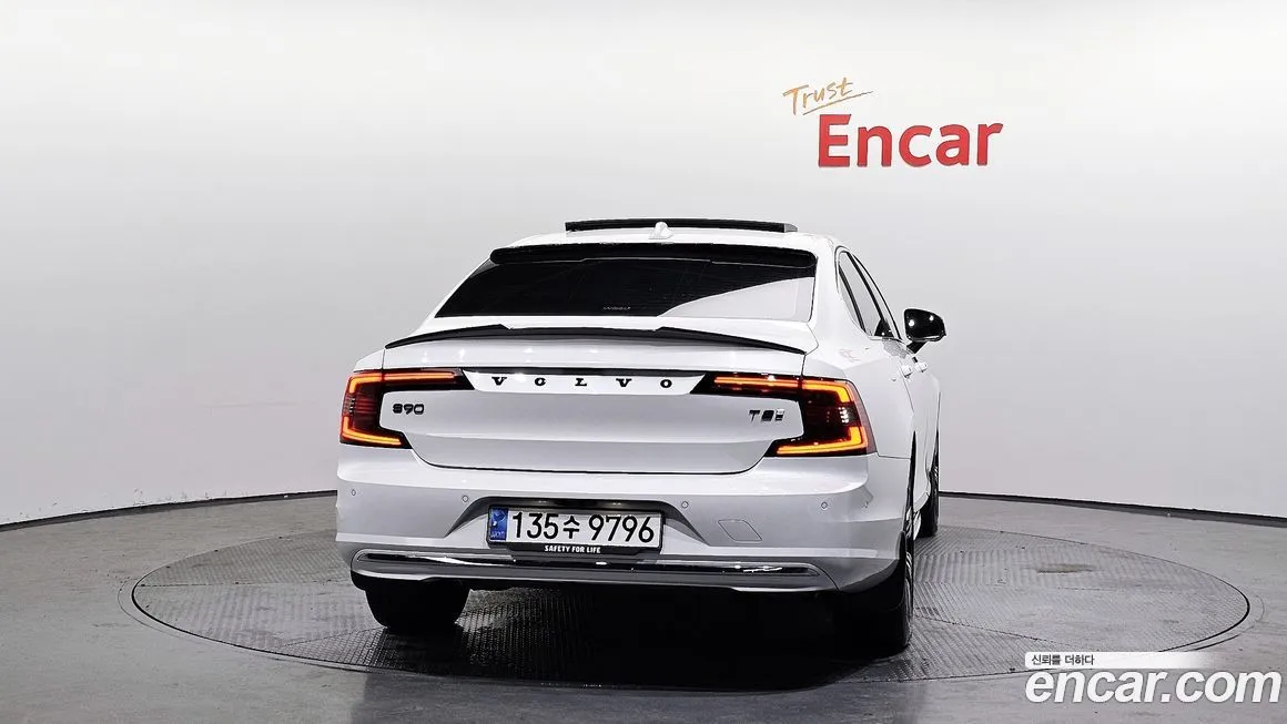 Volvo S90 2025 из KR, фото 3