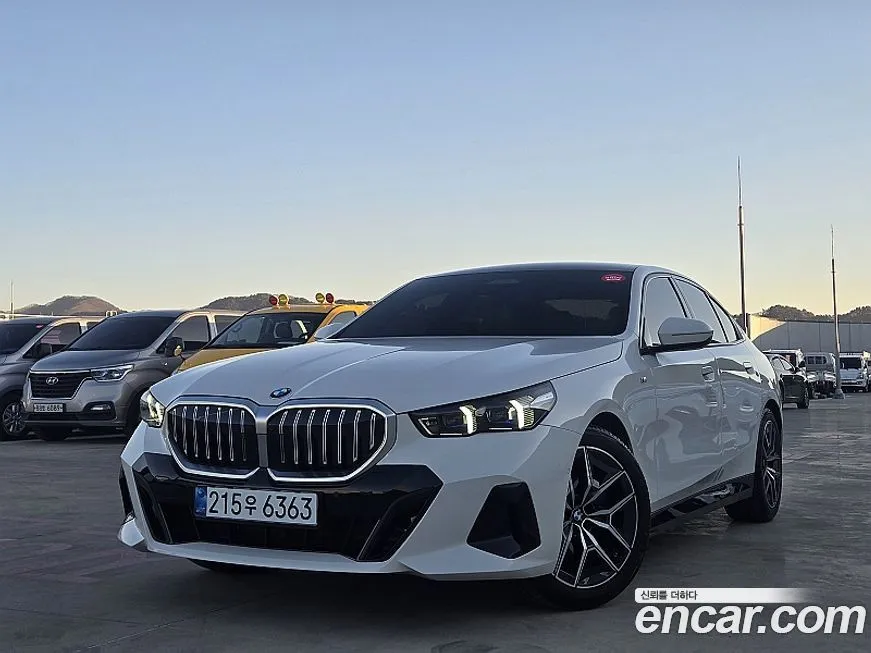 BMW 5-Series — фото 1