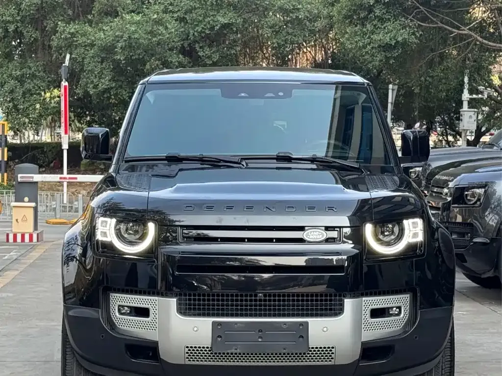 Land Rover Defender — фото 5