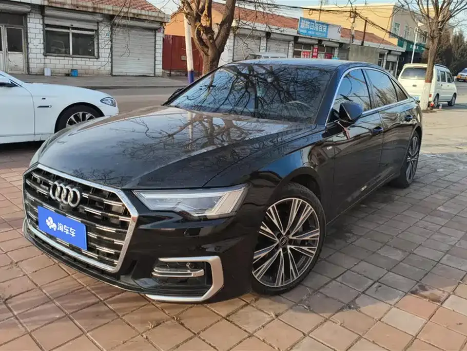 Audi A6L — фото 1