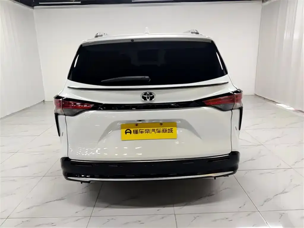 Toyota Sienna 2025 из CN, фото 7
