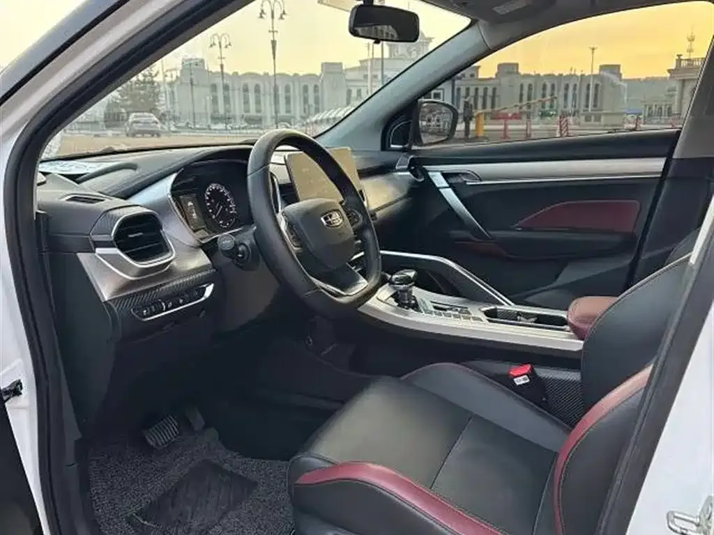 Geely Binyue 2021 из CN, фото 3