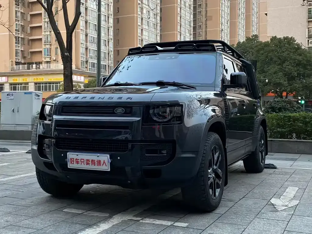 Land Rover Defender — фото 1