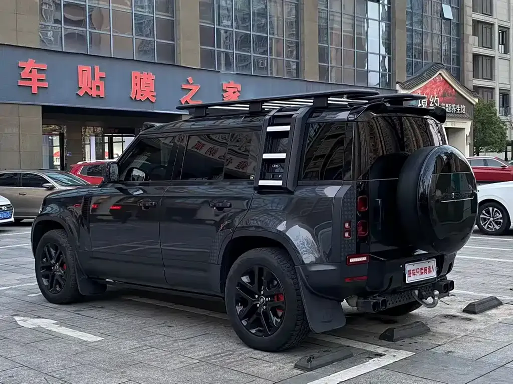 Land Rover Defender — фото 9