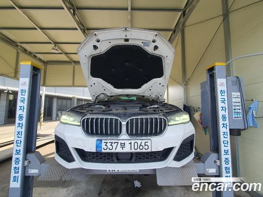 BMW 5-Series 2022 из KR, фото 1