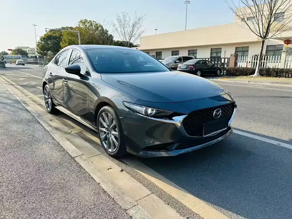 Mazda 3 Axela 2023 из CN, фото 9