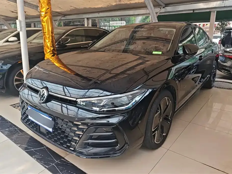 Volkswagen Passat 2024 из CN, фото 1