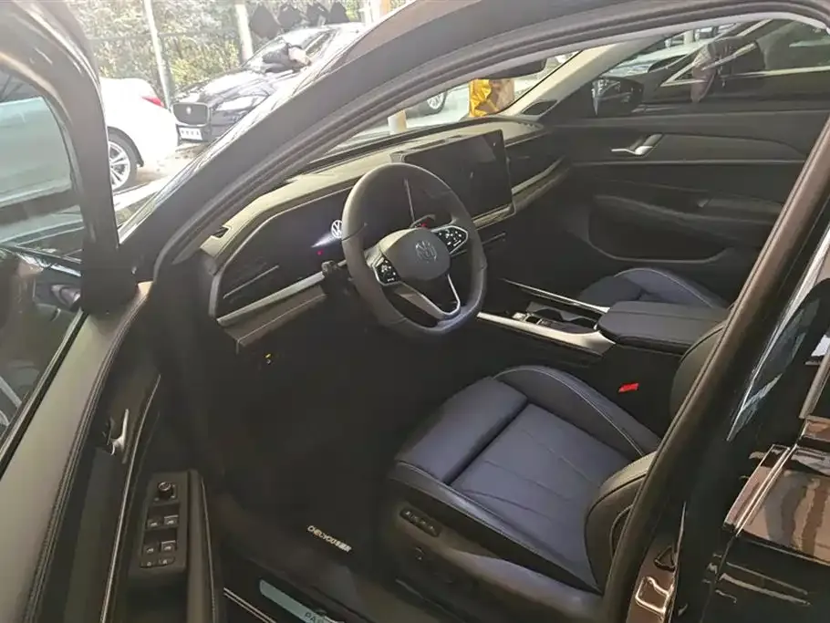Volkswagen Passat 2024 из CN, фото 7