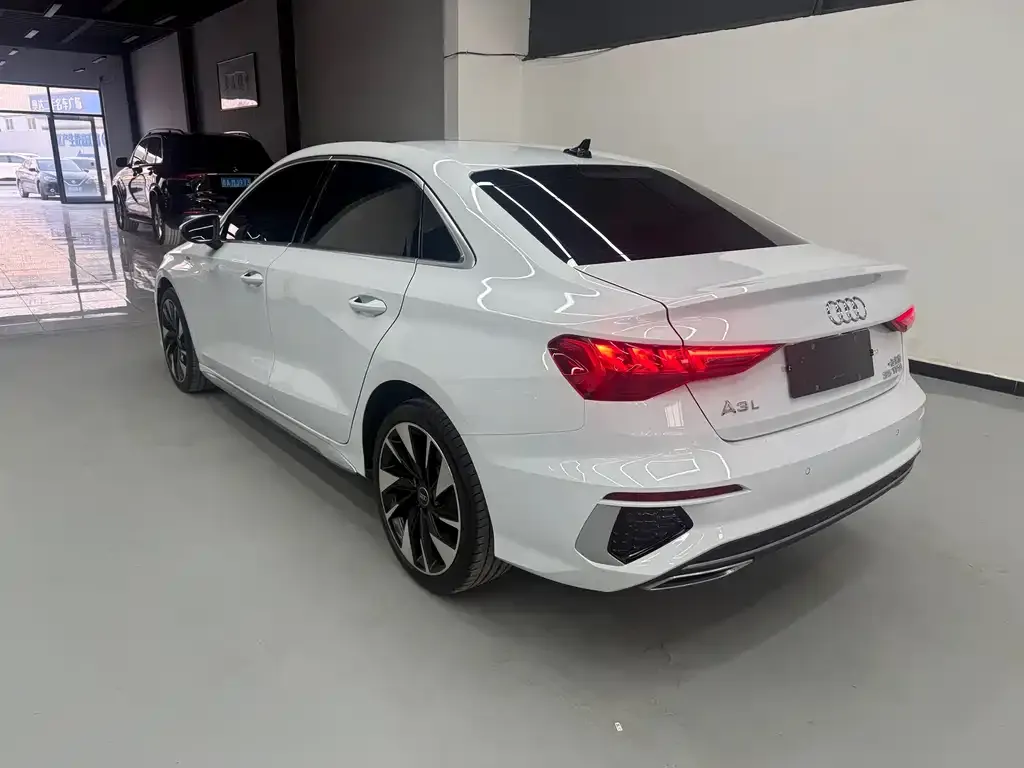 Audi A3 2022 из CN, фото 2