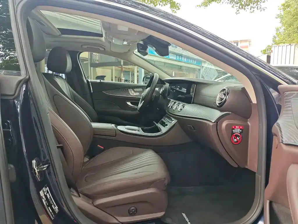 Mercedes-Benz CLS — фото 2