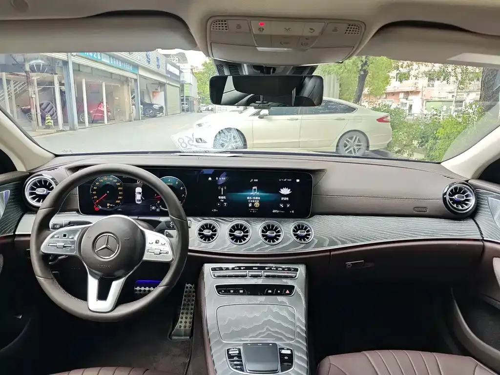 Mercedes-Benz CLS — фото 4