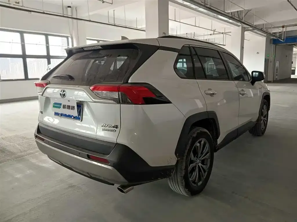 Toyota RAV4 2024 из CN, фото 7