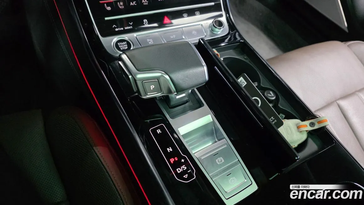 Audi A8 2023 из KR, фото 10
