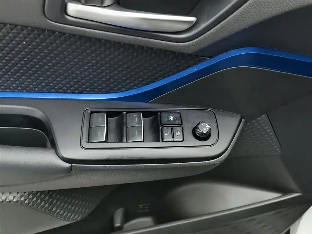 Toyota C-HR 2022 из CN, фото 5