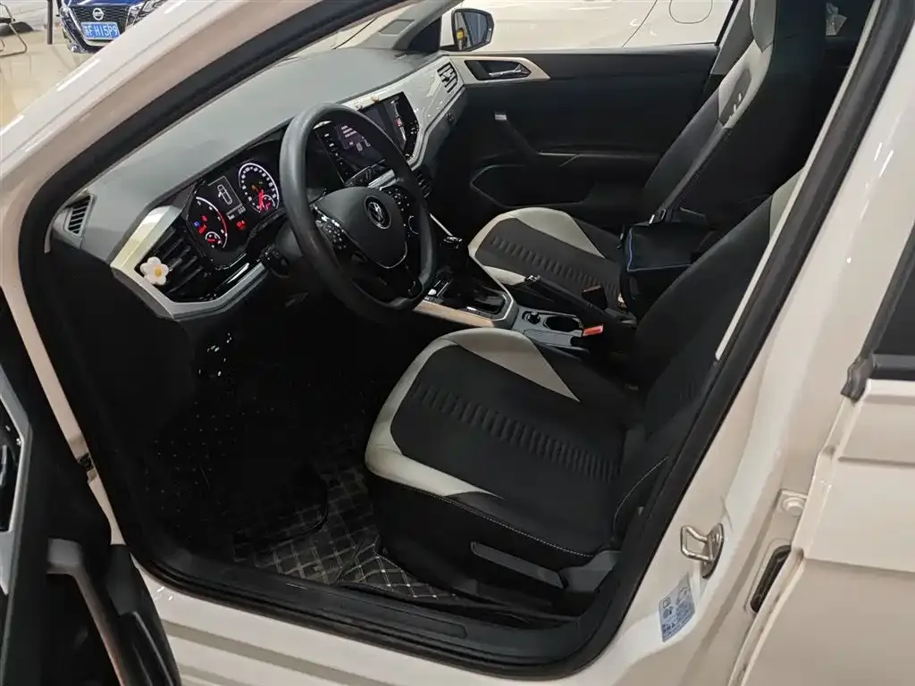 Volkswagen Polo 2022 из CN, фото 9