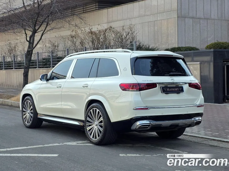 Mercedes-Benz GLS-Class — фото 10