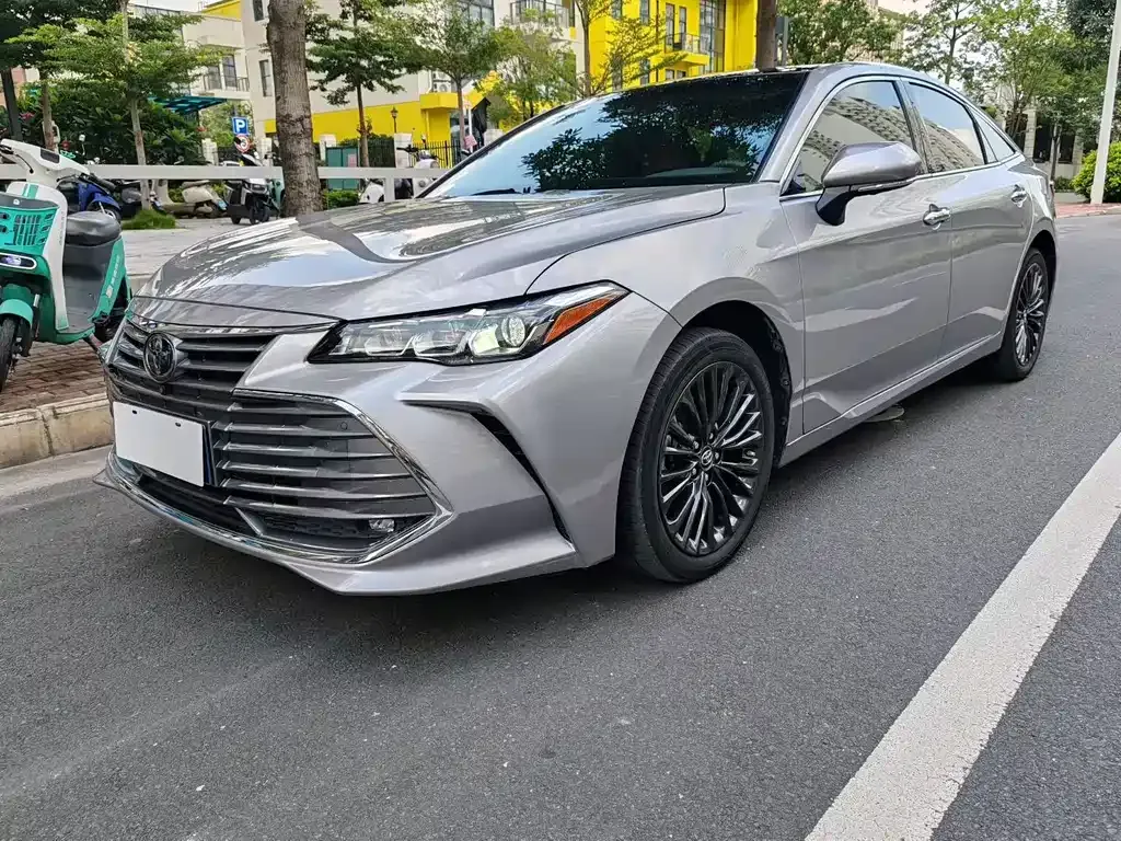 Toyota Avalon 2021 из CN, фото 1