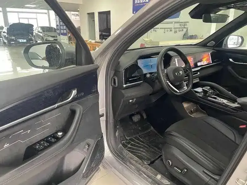 Geely Xingyue L — фото 10